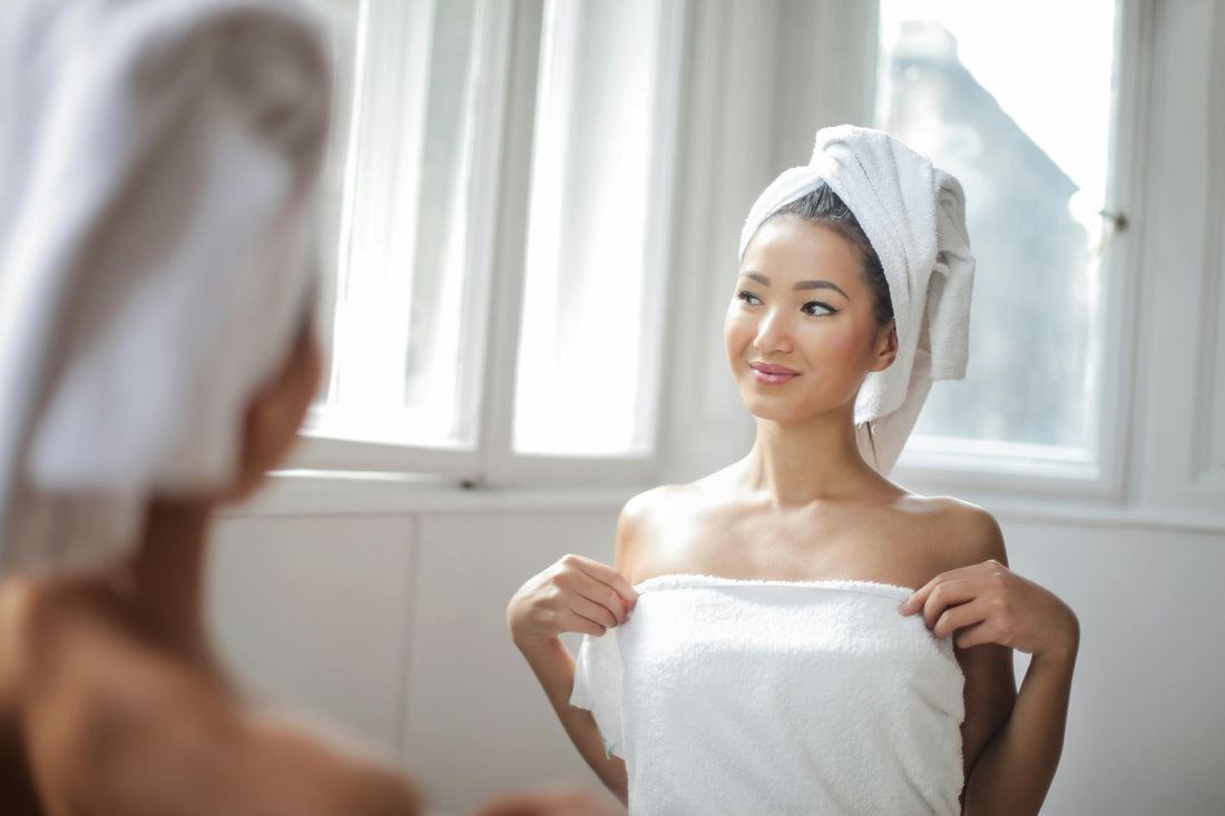 Can You Shower with Contact Lenses | daysoft