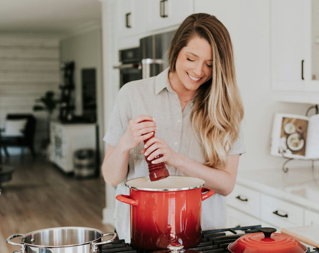 Cooking In Contact Lenses: How to Stay Safe and Comfortable in the Kitchen