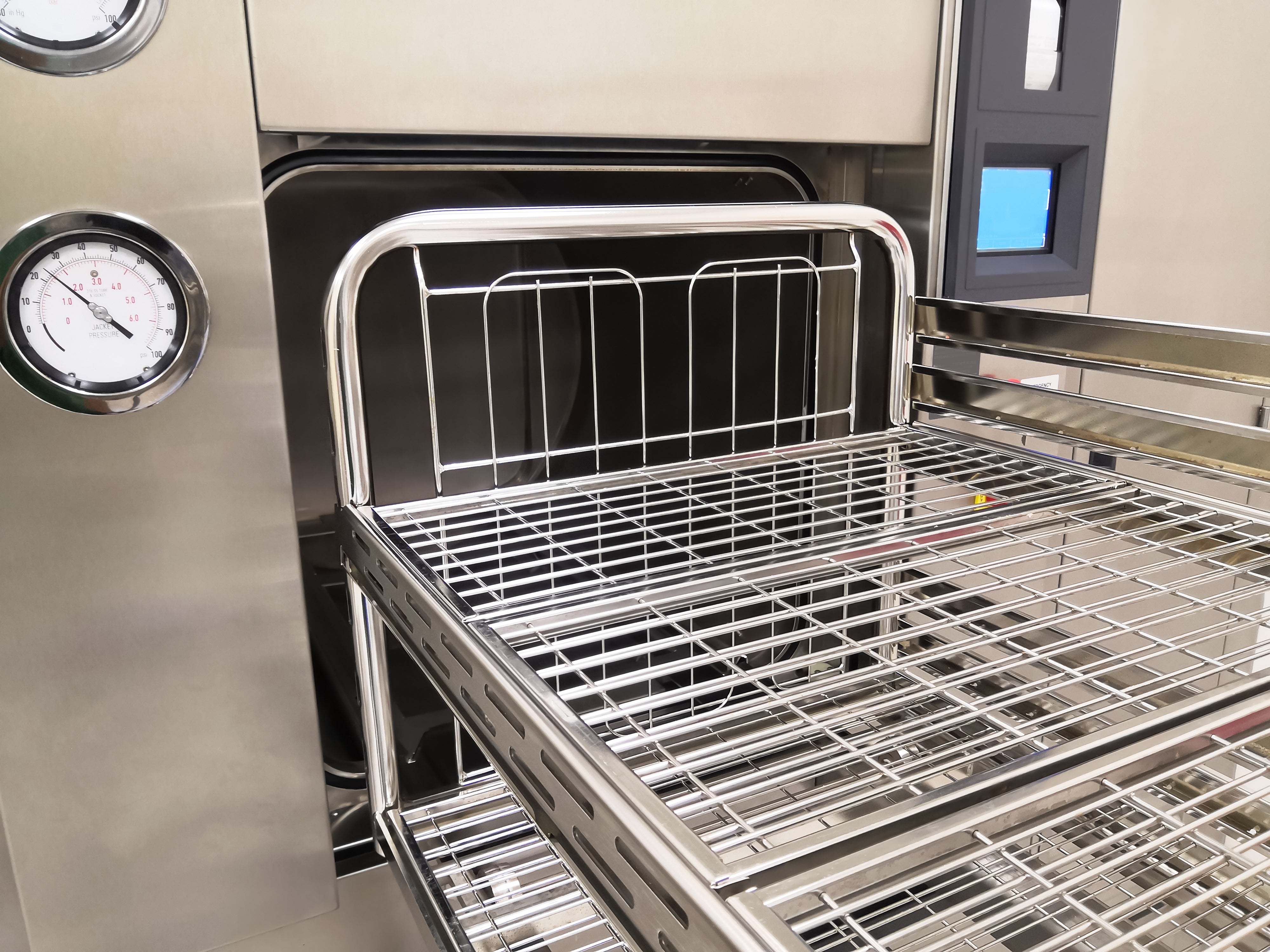 How we make daysoft contact lenses